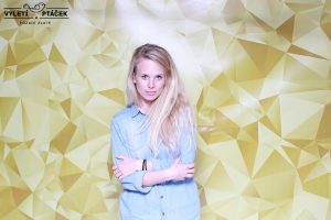 Zlaté pozadí | Fotobudka Vyletí ptáček